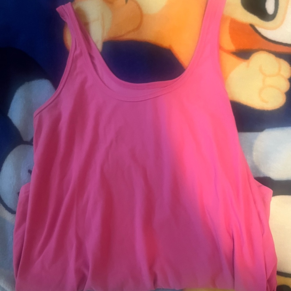 Pink tank top